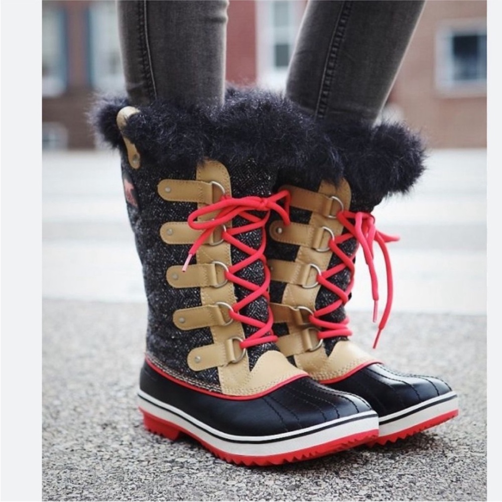 Sorel Tofino Herringbone Black Tan Waterproof Boots Size 5.5